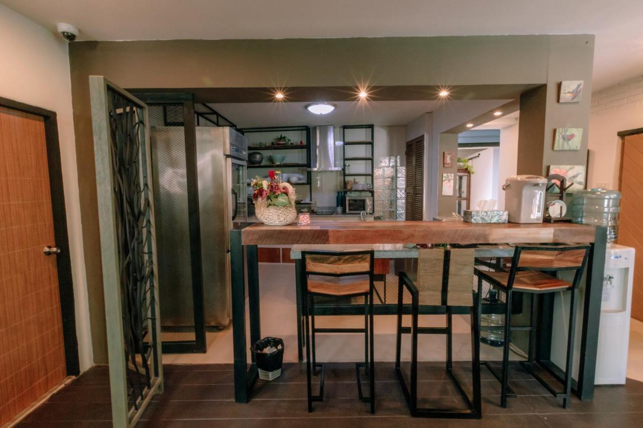 Отель 64House Чиангмай Экстерьер фото