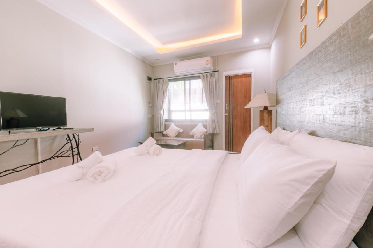 Отель 64House Чиангмай Экстерьер фото